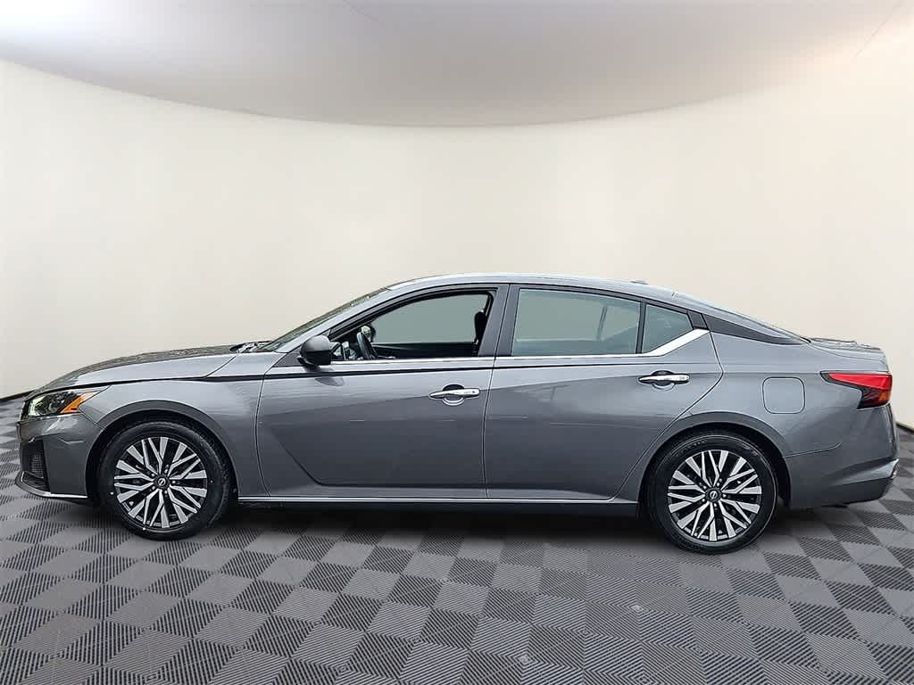 Thumbnail: 2024 Nissan Altima - 7