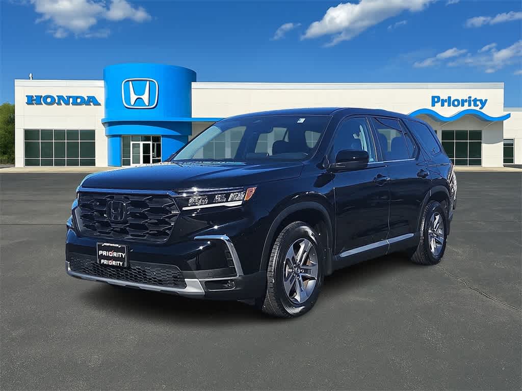 Thumbnail: 2023 Honda Pilot - 1