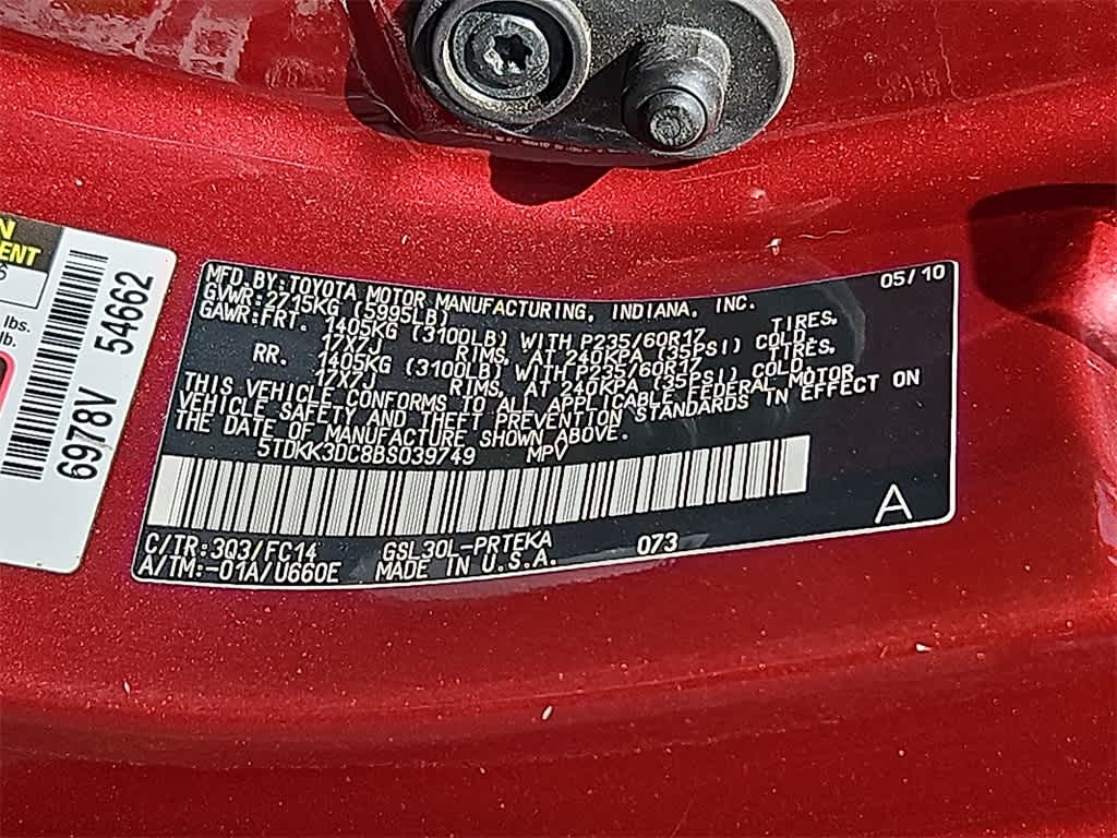 Thumbnail: 2011 Toyota Sienna - 27