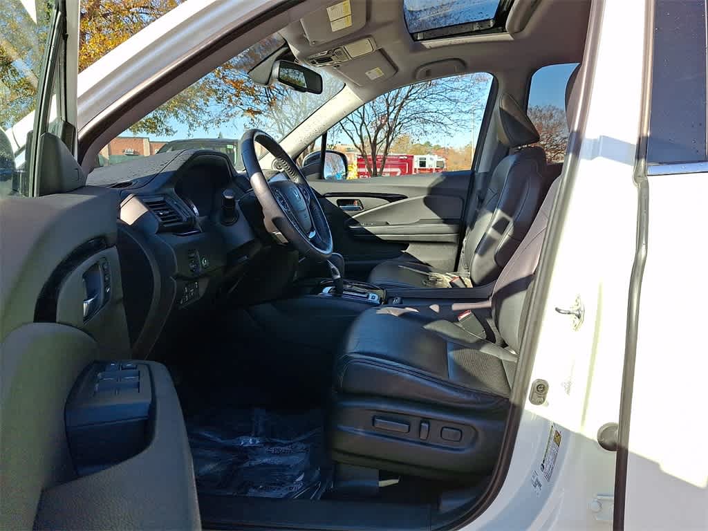 Thumbnail: 2019 Honda Ridgeline - 13