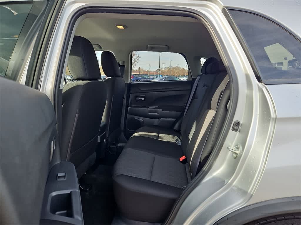 Thumbnail: 2021 Mitsubishi Outlander Sport - 10