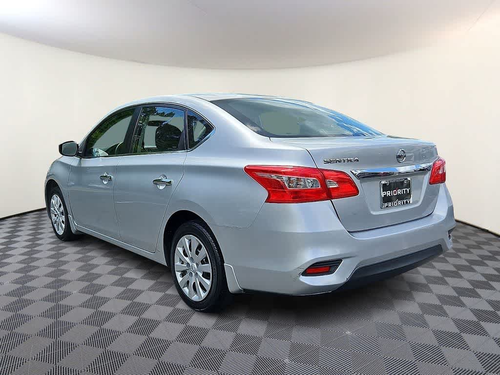 Thumbnail: 2016 Nissan Sentra - 6
