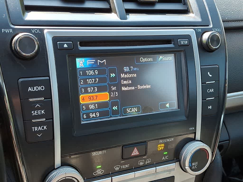 Thumbnail: 2014 Toyota Camry - 16