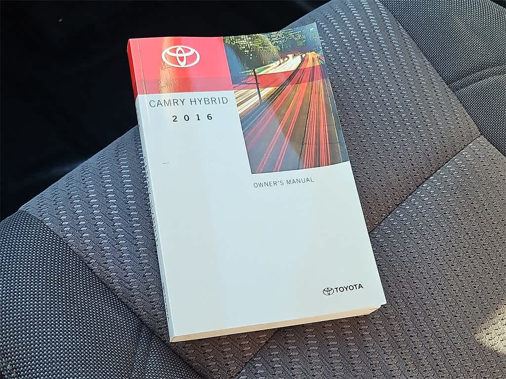 Thumbnail: 2016 Toyota Camry - 23