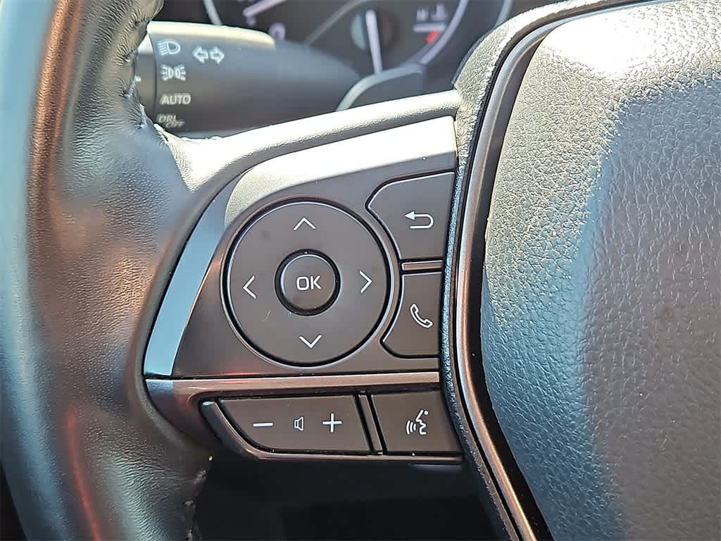 Thumbnail: 2022 Toyota Camry - 14