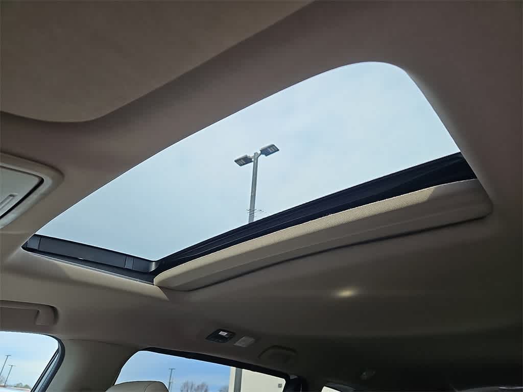 Thumbnail: 2023 Honda Odyssey - 13