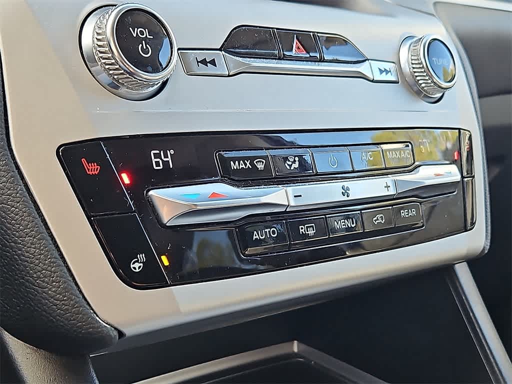 Thumbnail: 2021 Ford Explorer - 11