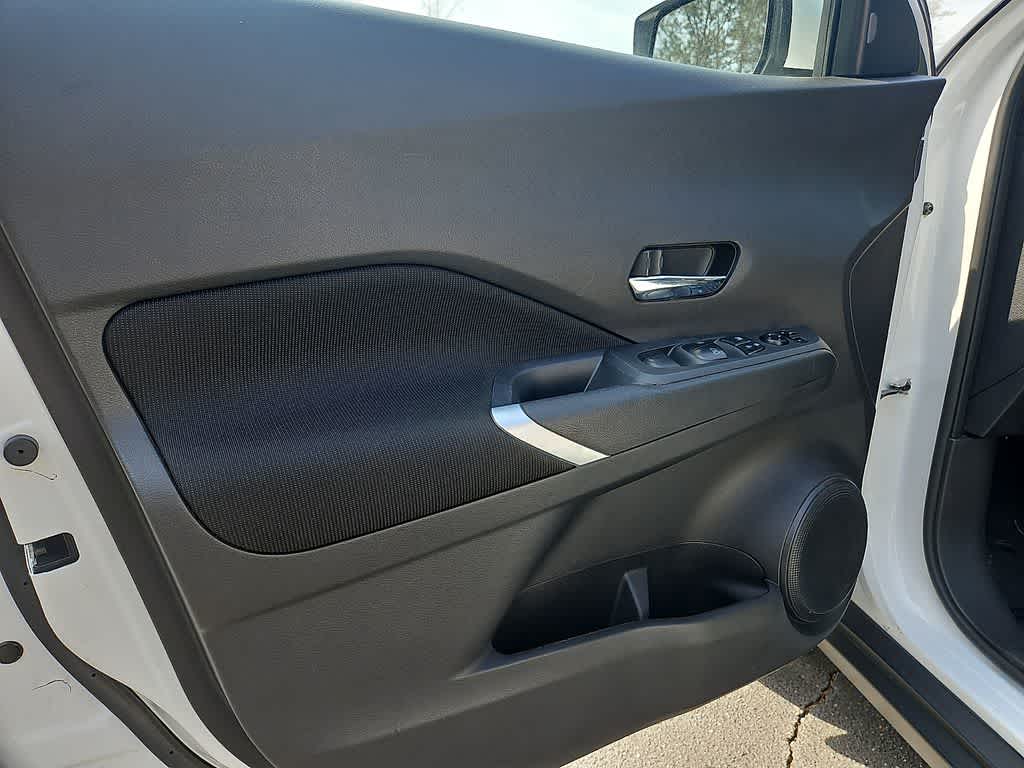 Thumbnail: 2023 Nissan Kicks - 13