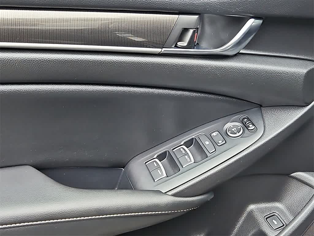 Thumbnail: 2022 Honda Accord - 12