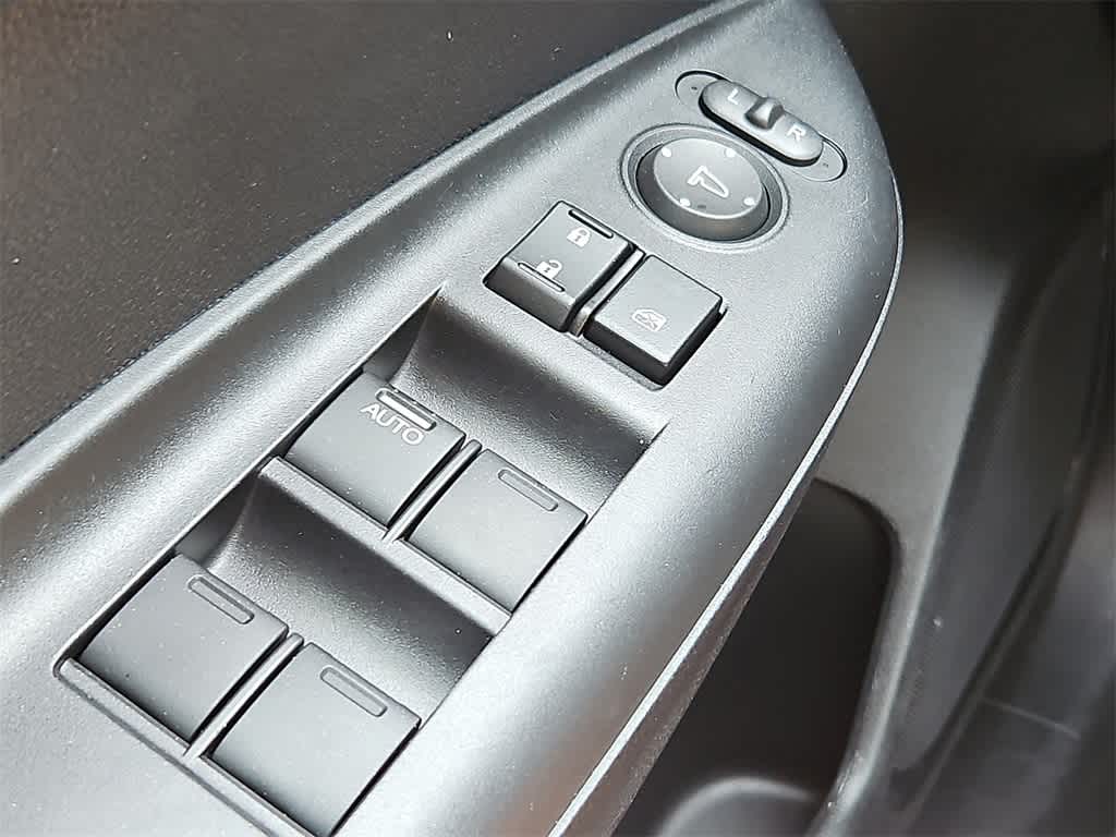 Thumbnail: 2015 Honda Fit - 23