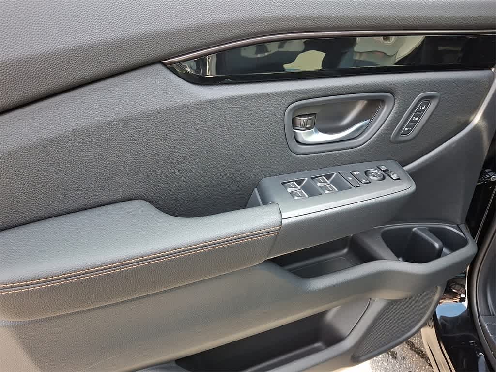 Thumbnail: 2026 Honda Pilot - 9