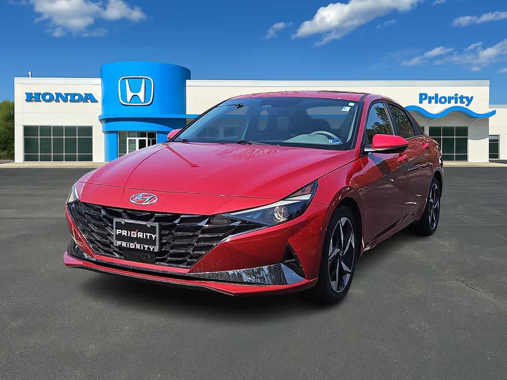 Thumbnail: 2022 Hyundai Elantra - 1