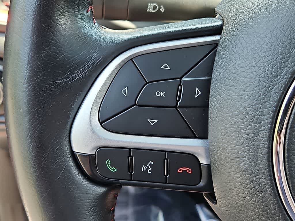 Thumbnail: 2018 Jeep Renegade - 22