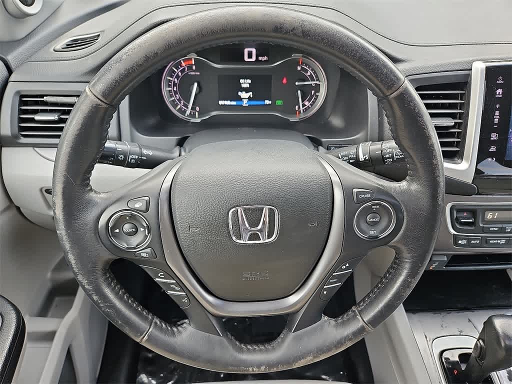 Thumbnail: 2017 Honda Pilot - 20