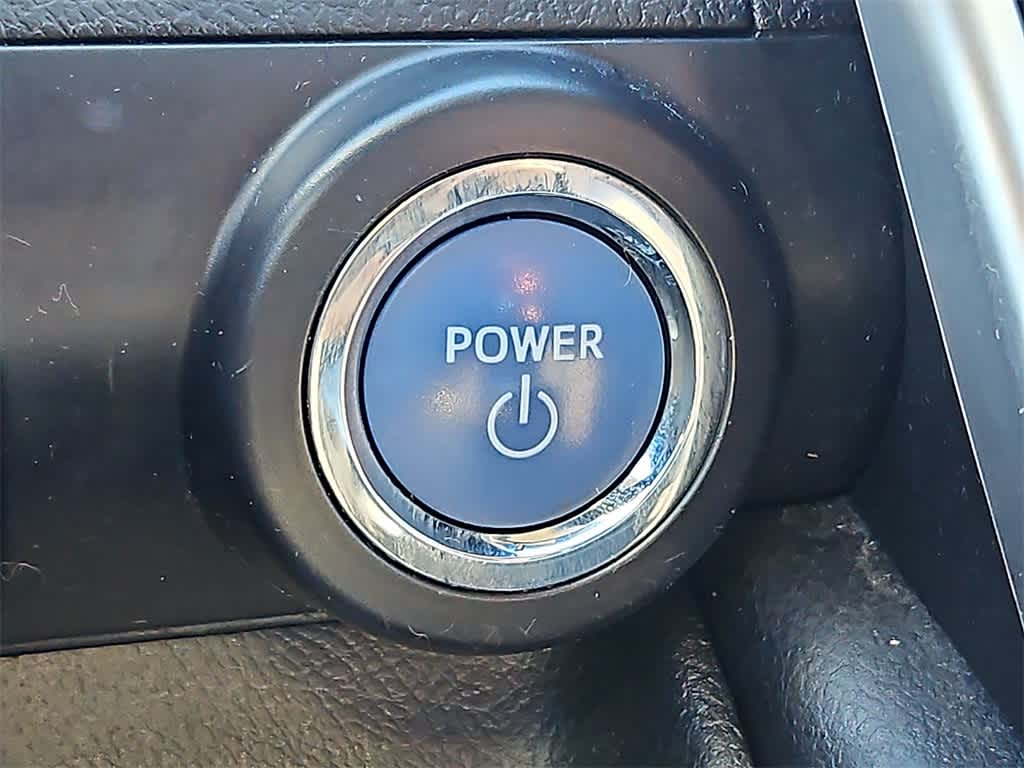 Thumbnail: 2016 Toyota Camry - 19