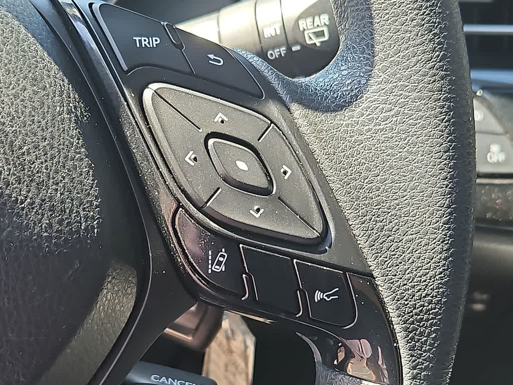 Thumbnail: 2019 Toyota C-HR - 21