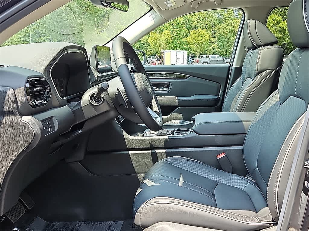 Thumbnail: 2025 Honda Pilot - 10