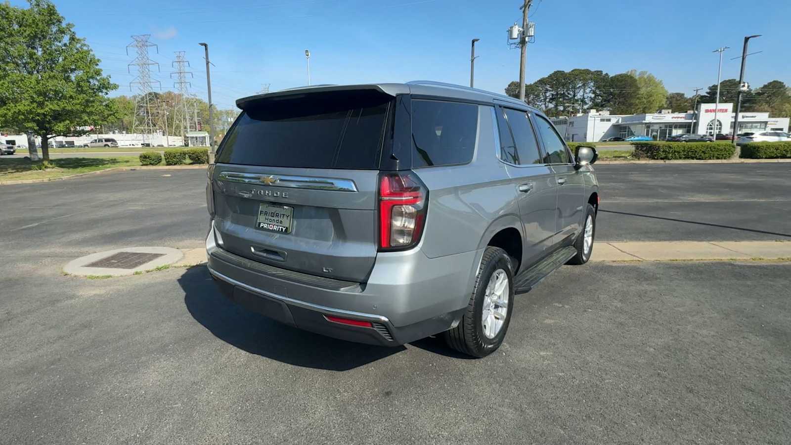 Thumbnail: 2024 Chevrolet Tahoe - 8