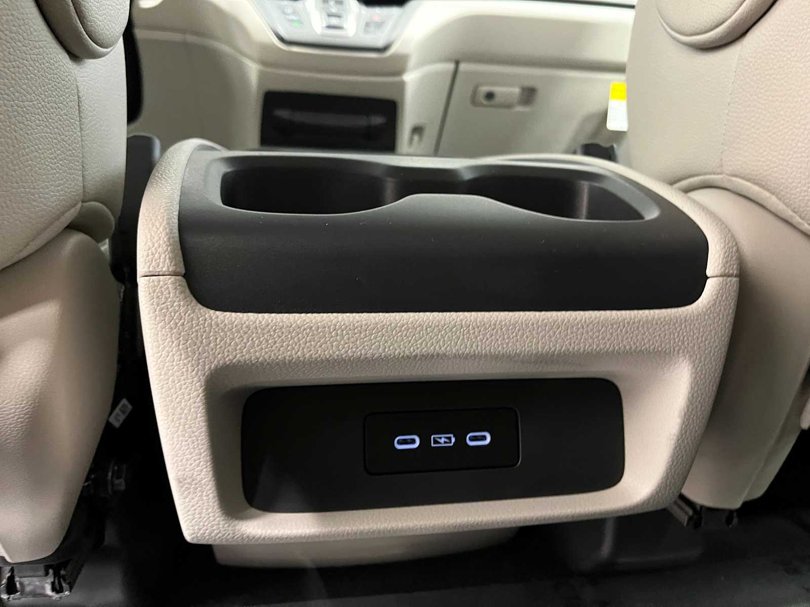 Thumbnail: 2025 Honda Odyssey - 25