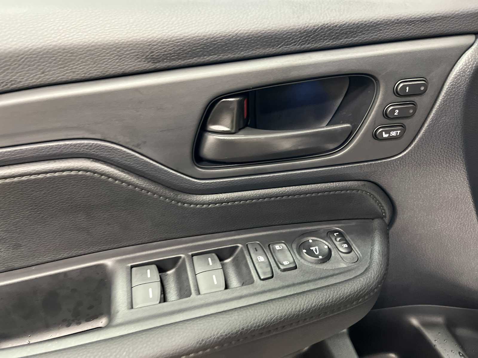 Thumbnail: 2026 Honda Odyssey - 12