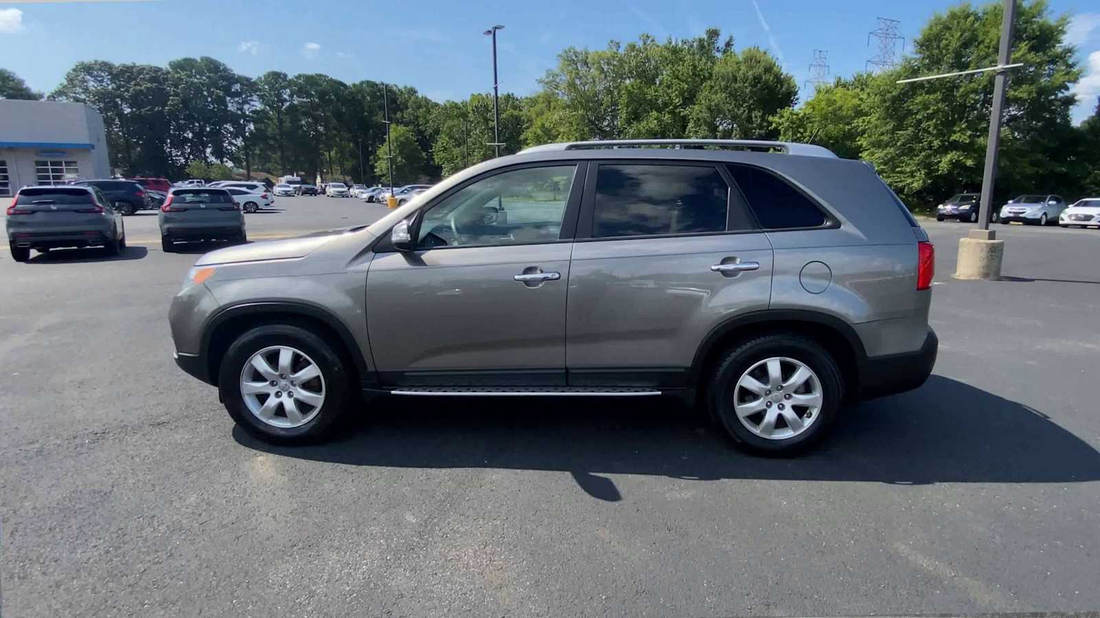 Thumbnail: 2013 Kia Sorento - 5