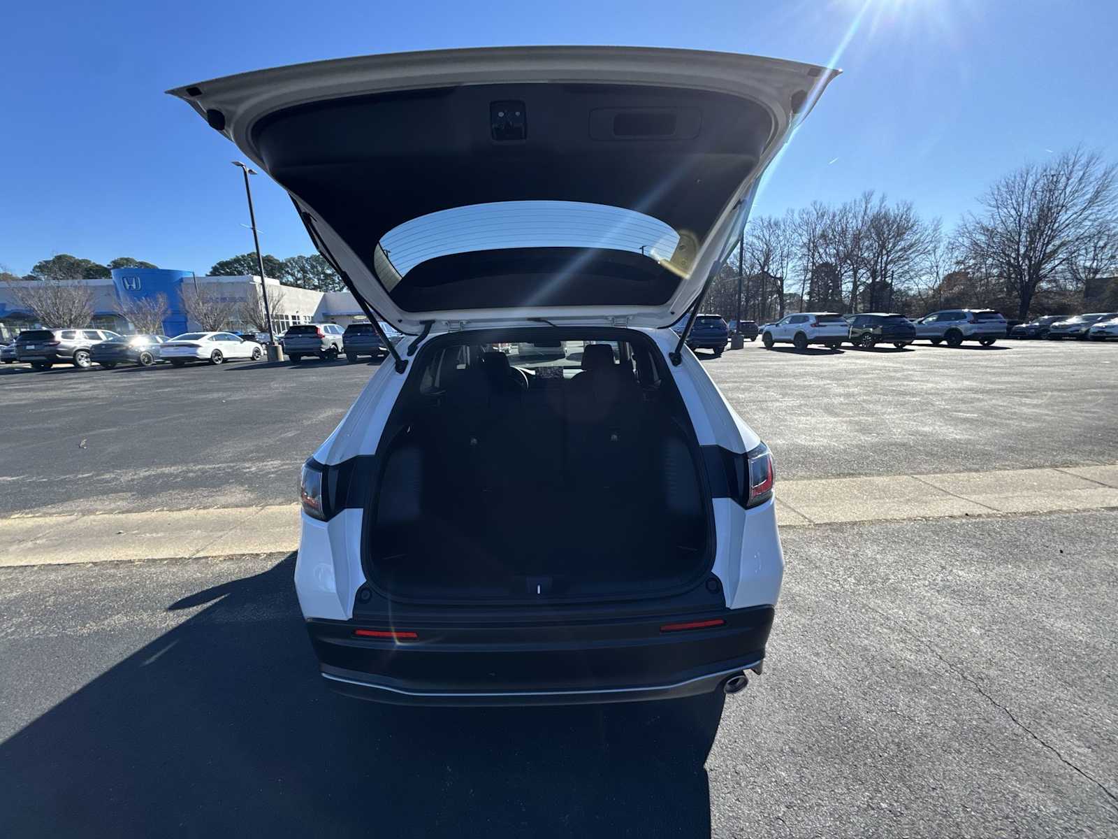 Thumbnail: 2025 Honda HR-V - 19