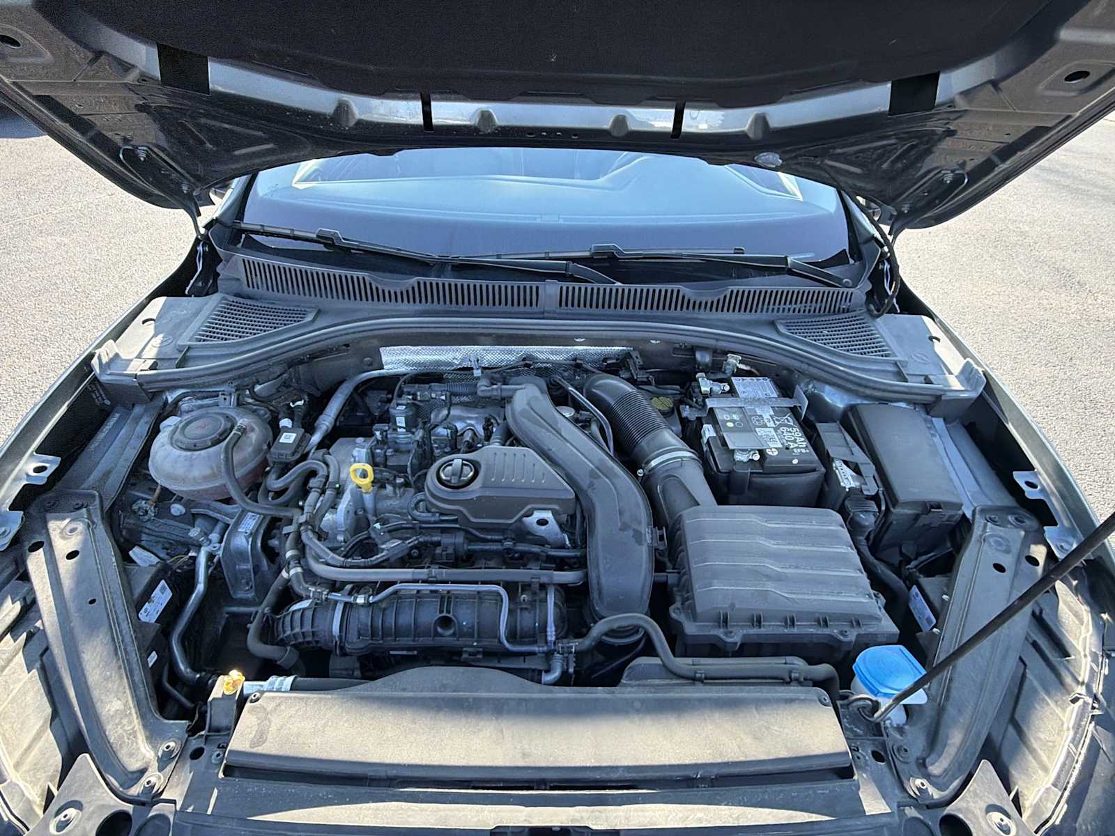 Thumbnail: 2024 Volkswagen Jetta - 17