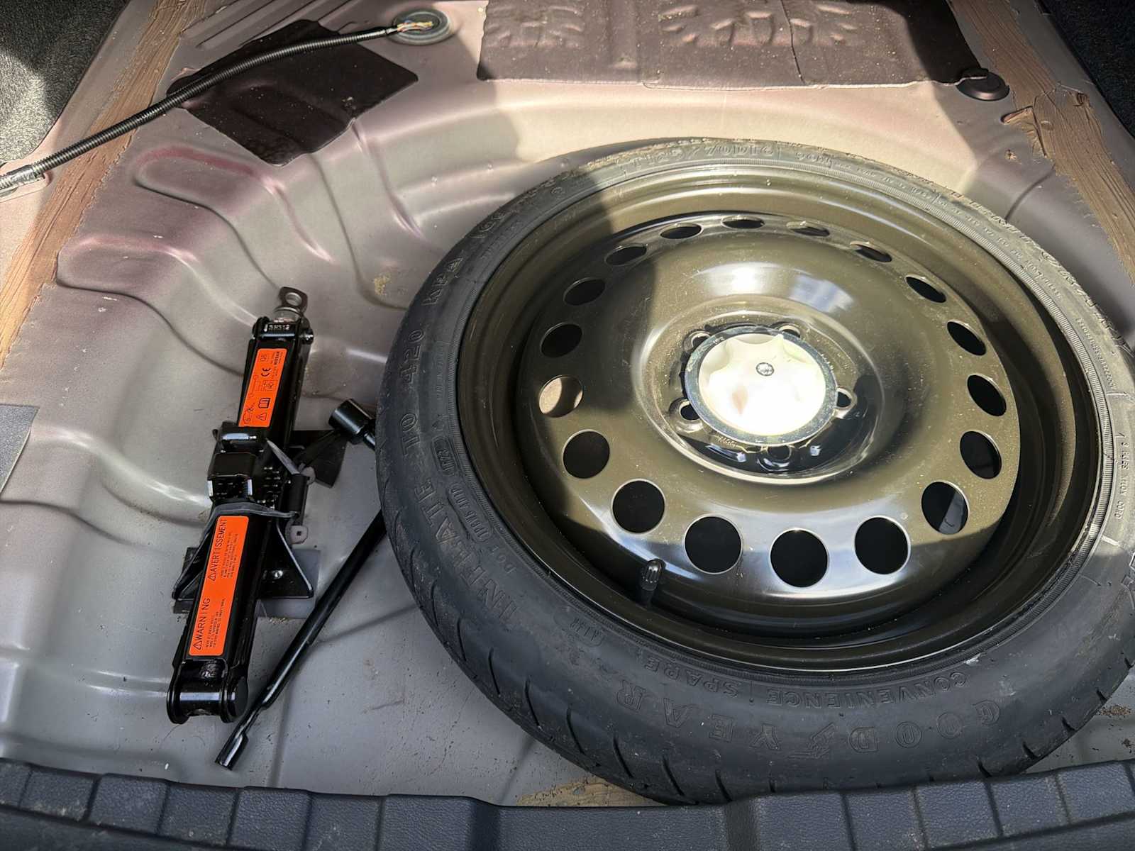 Thumbnail: 2024 Nissan Sentra - 20