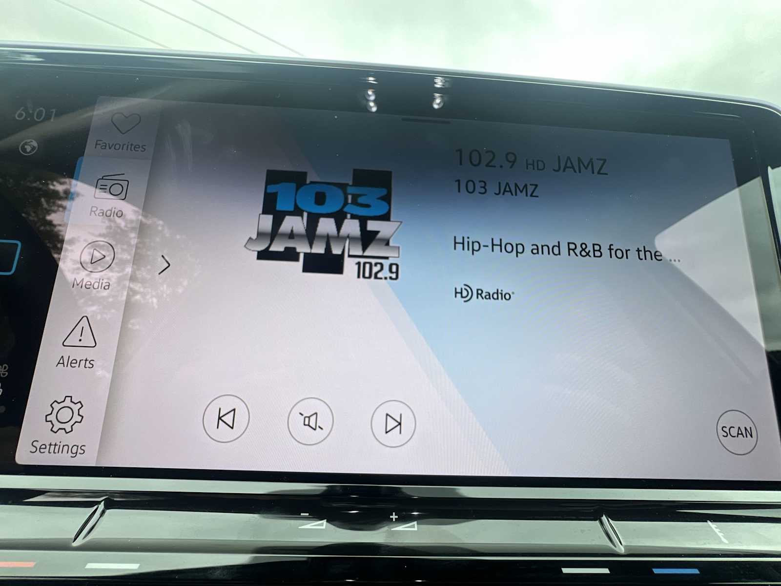 Thumbnail: 2025 Volkswagen Atlas - 12