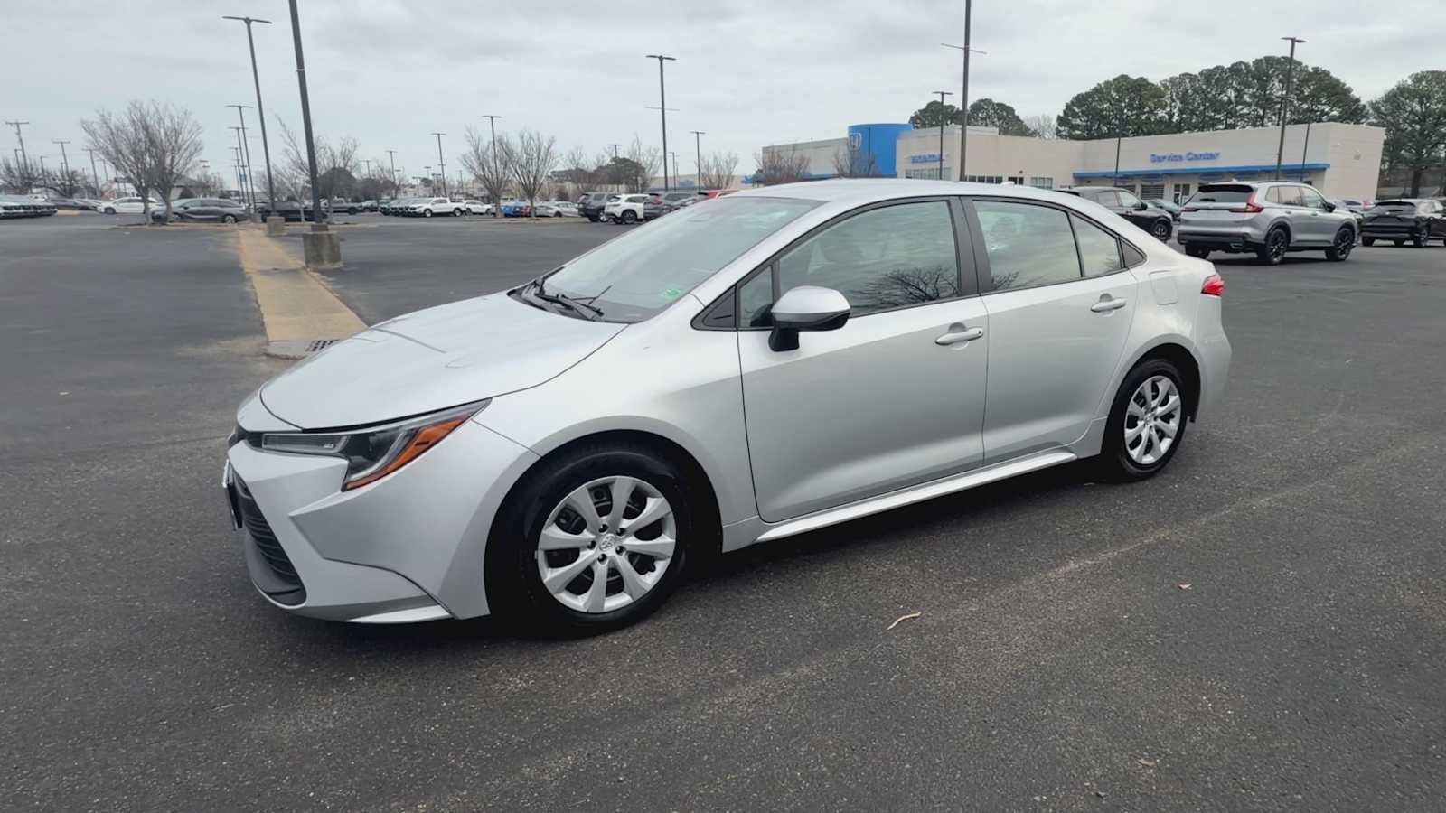 Thumbnail: 2023 Toyota Corolla - 4