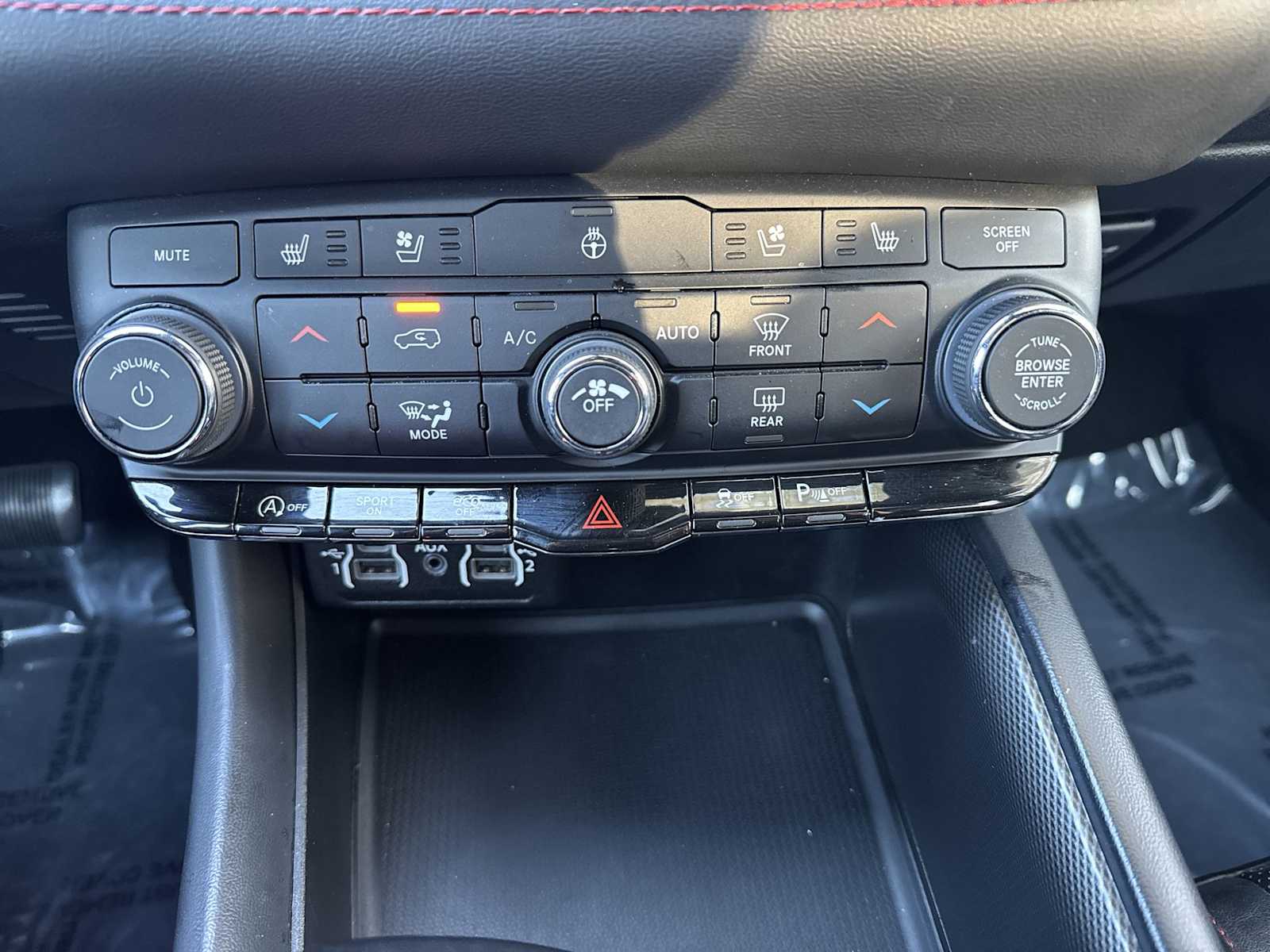 Thumbnail: 2023 Dodge Durango - 17