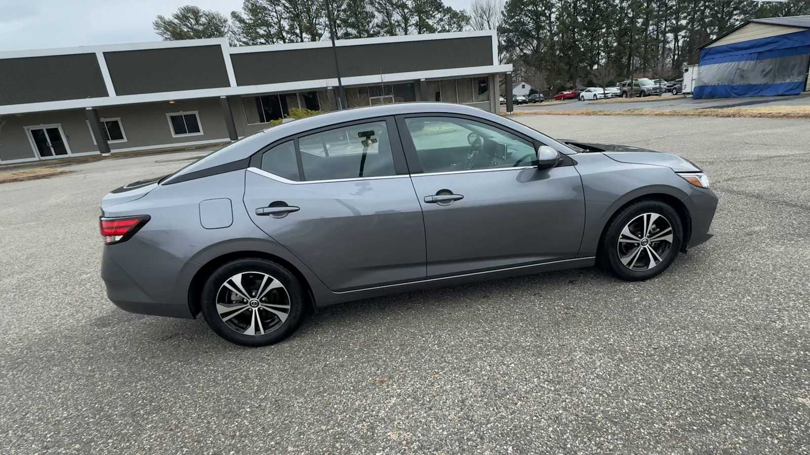 Thumbnail: 2023 Nissan Sentra - 9