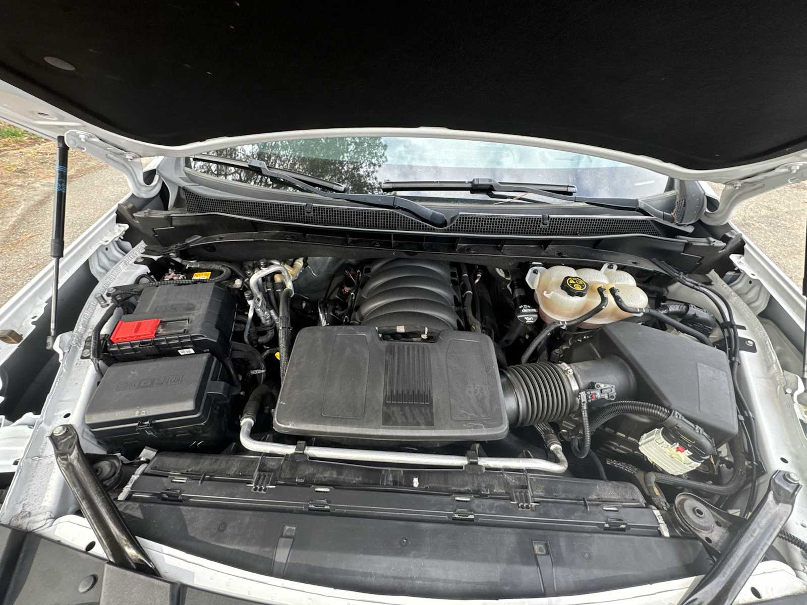 Thumbnail: 2023 Chevrolet Tahoe - 17