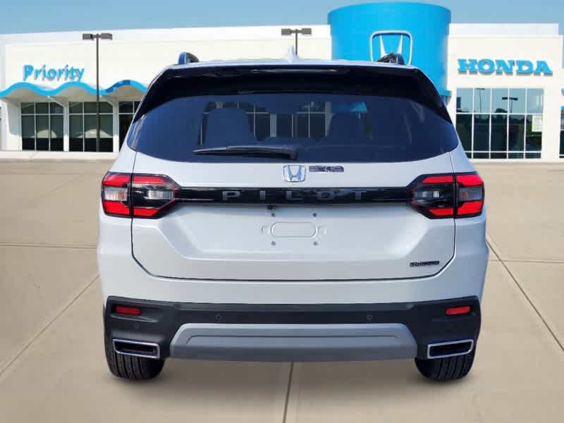 2025 Honda Pilot Touring 4