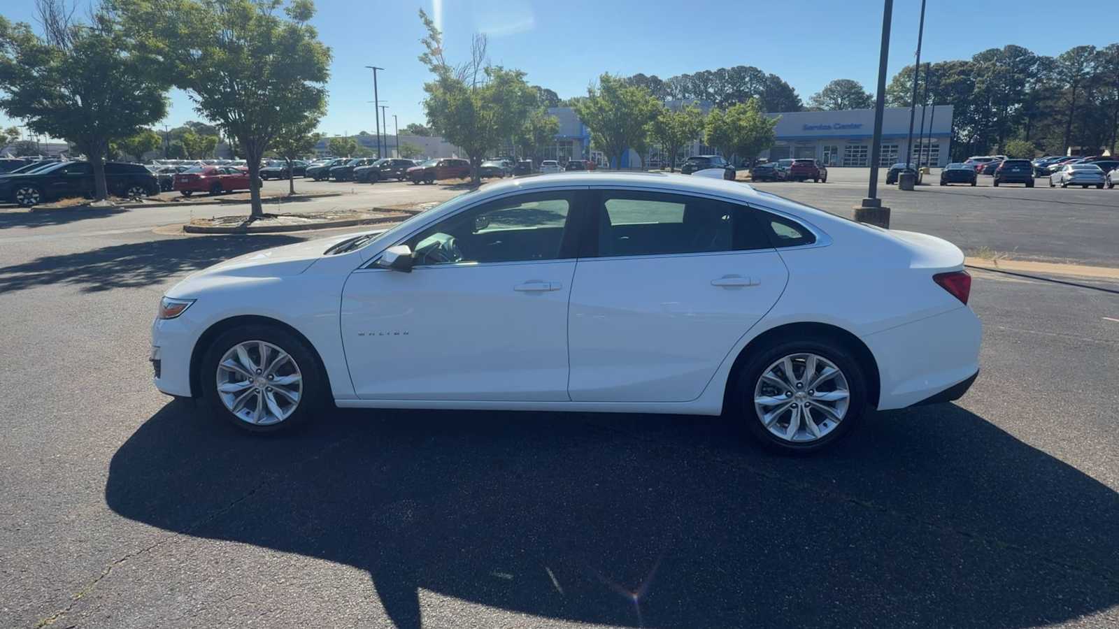 Thumbnail: 2024 Chevrolet Malibu - 5
