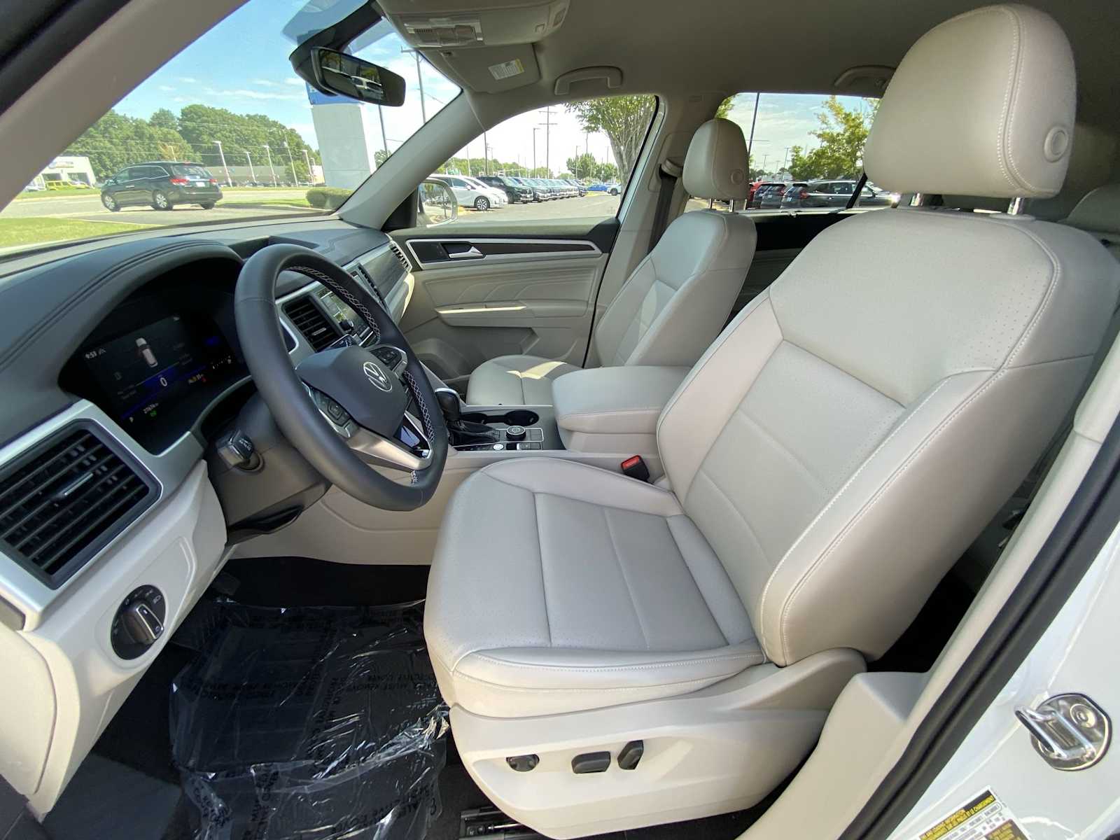 Thumbnail: 2022 Volkswagen Atlas - 13