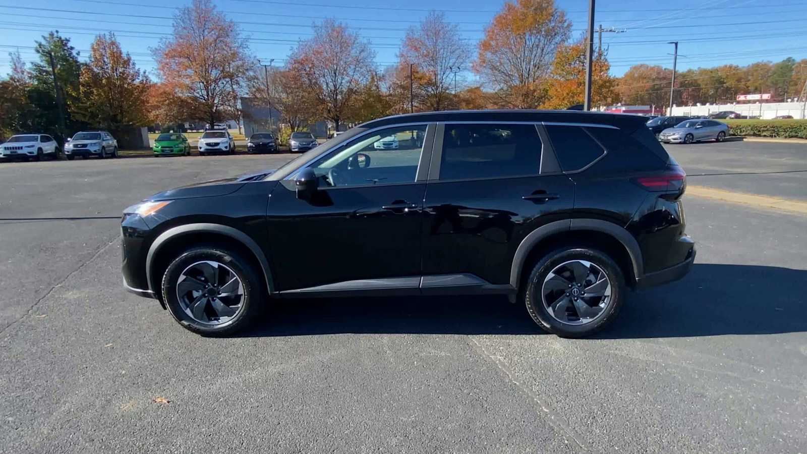 Thumbnail: 2025 Nissan Rogue - 5