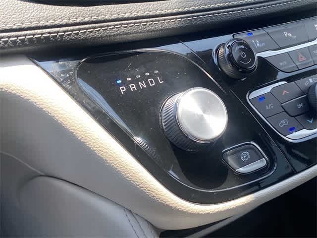 Thumbnail: 2023 Chrysler Pacifica - 22