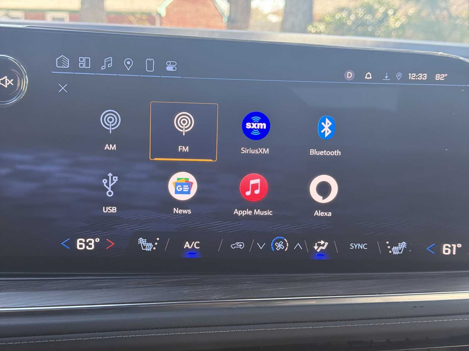 Thumbnail: 2025 Chevrolet Tahoe - 12