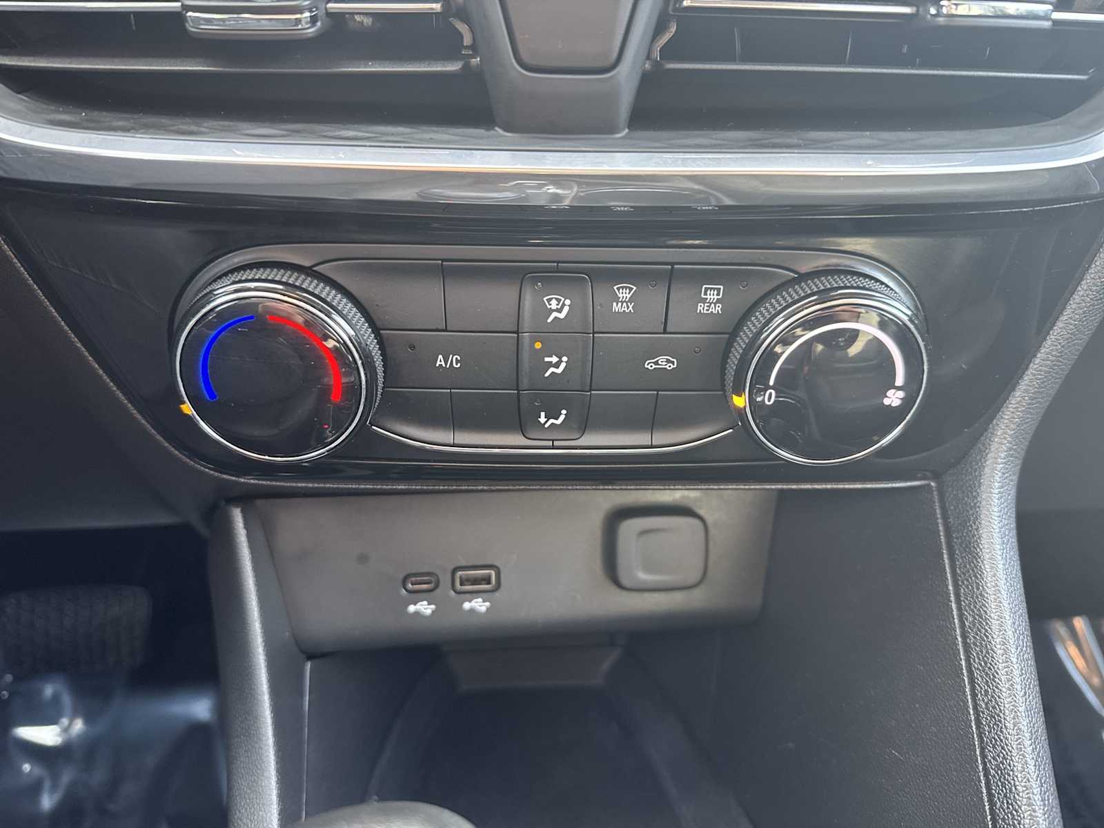 Thumbnail: 2024 Buick Encore GX - 16