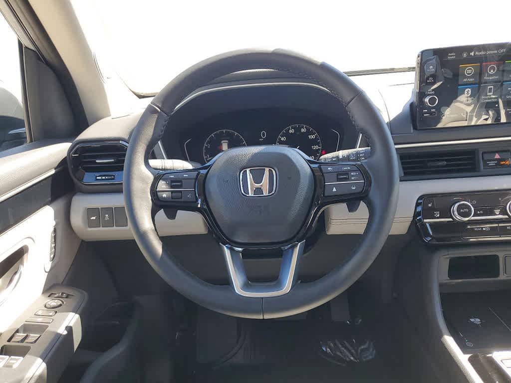 2025 Honda Pilot Touring 12