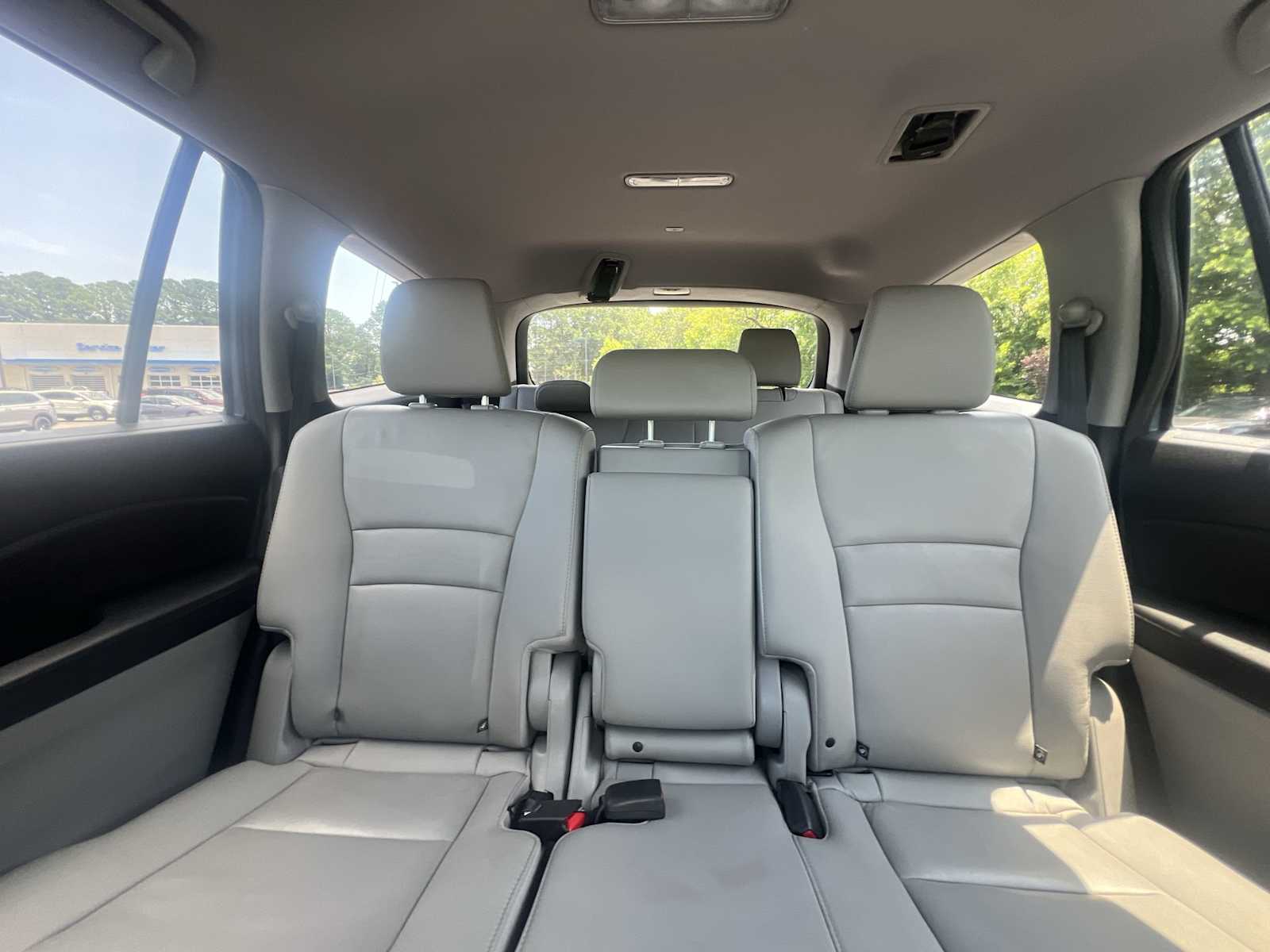 Thumbnail: 2018 Honda Pilot - 25