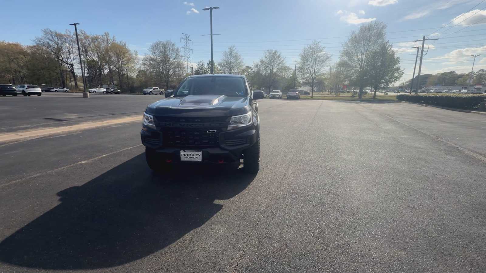 Thumbnail: 2022 Chevrolet Colorado - 3