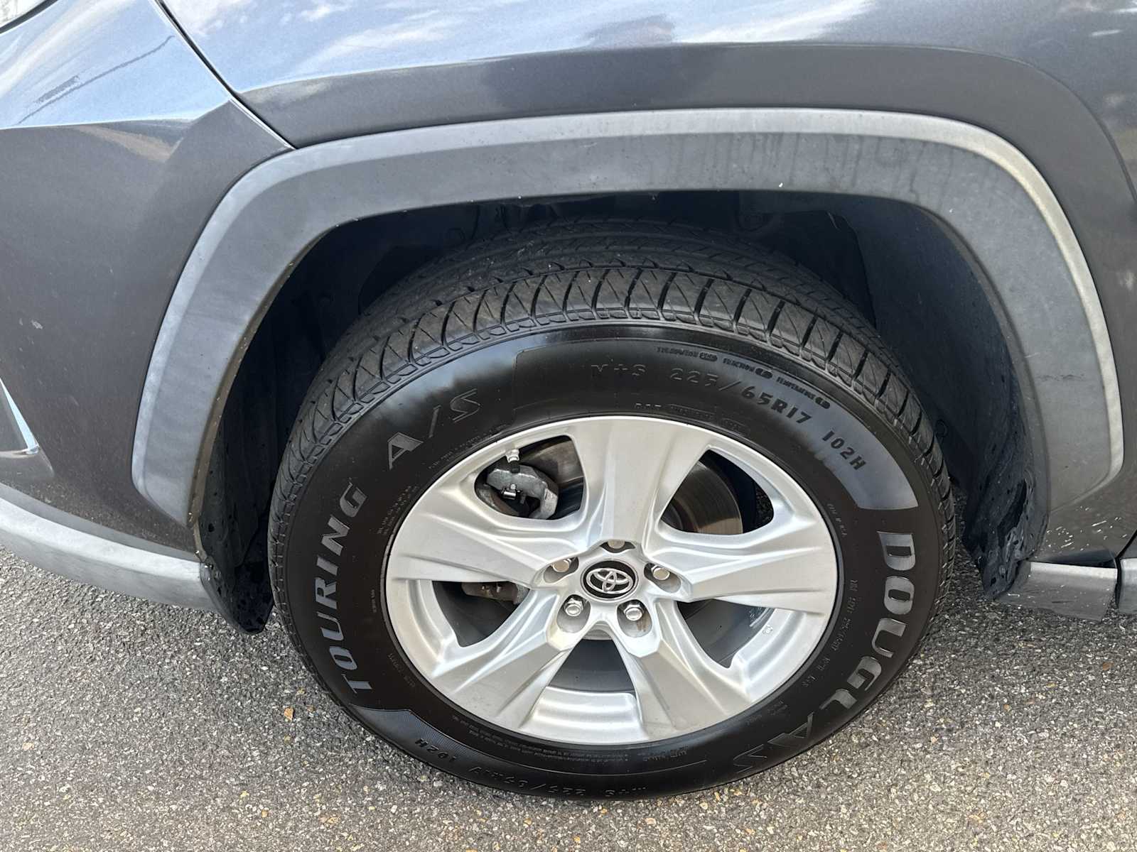 Thumbnail: 2019 Toyota RAV4 - 19