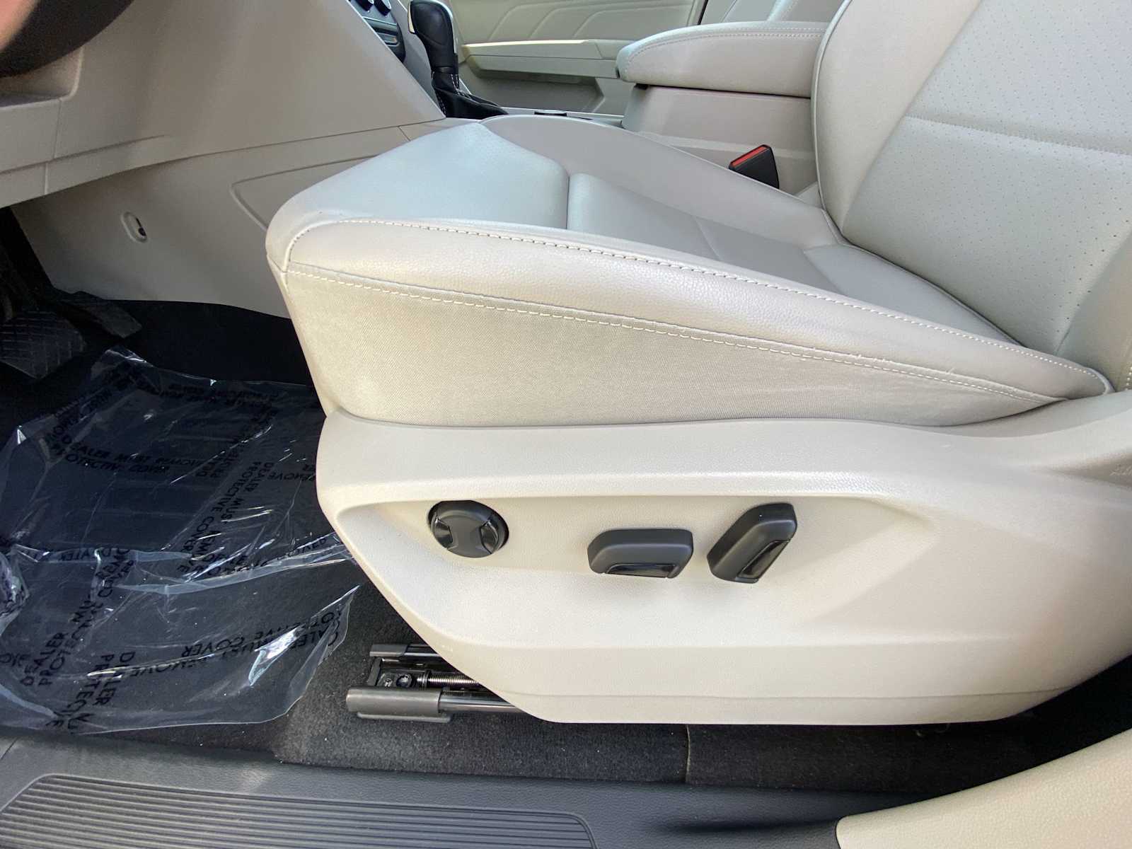 Thumbnail: 2022 Volkswagen Atlas - 14