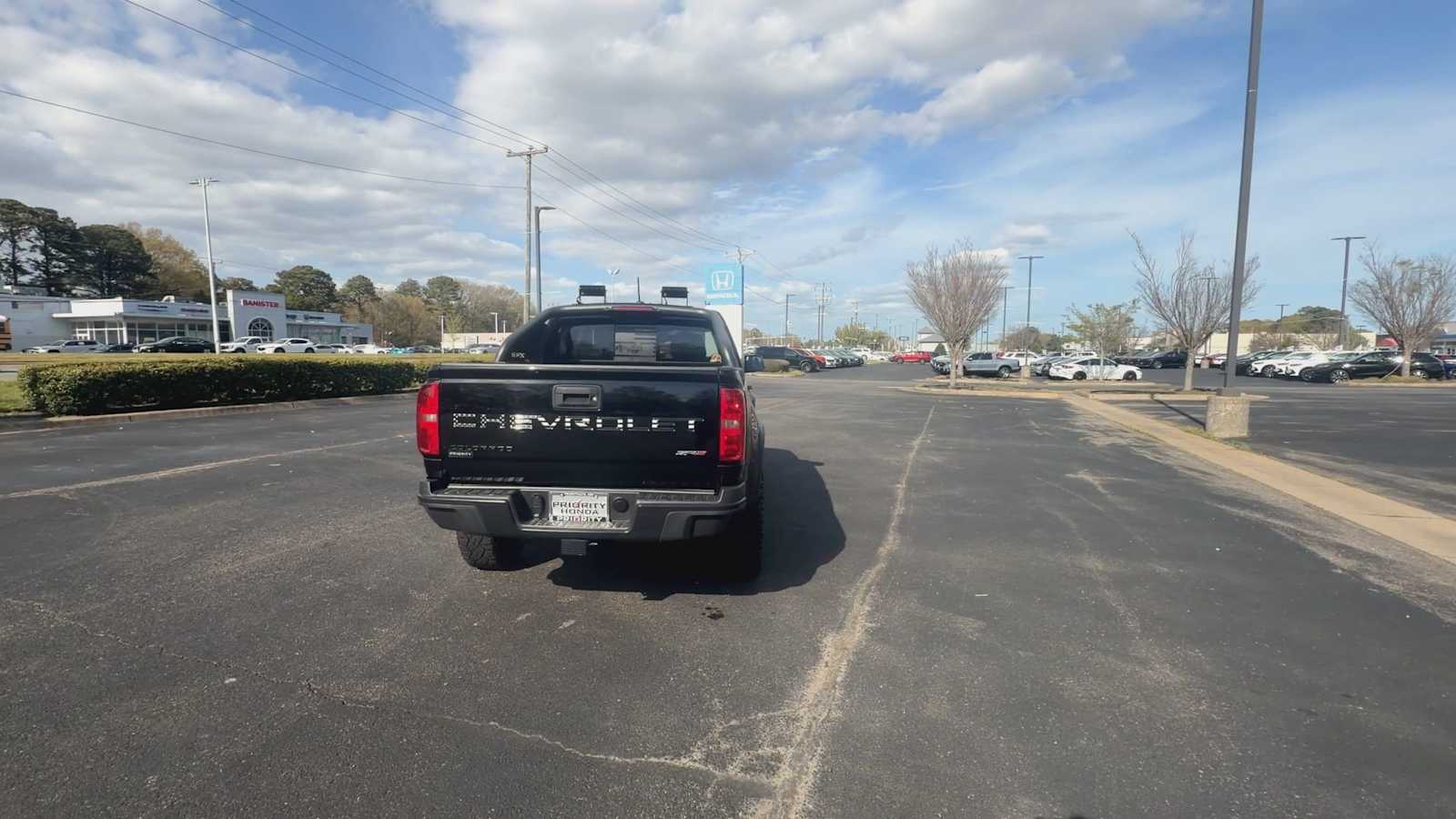Thumbnail: 2022 Chevrolet Colorado - 7