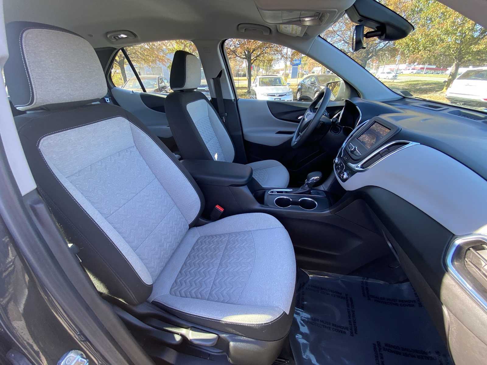 Thumbnail: 2022 Chevrolet Equinox - 24