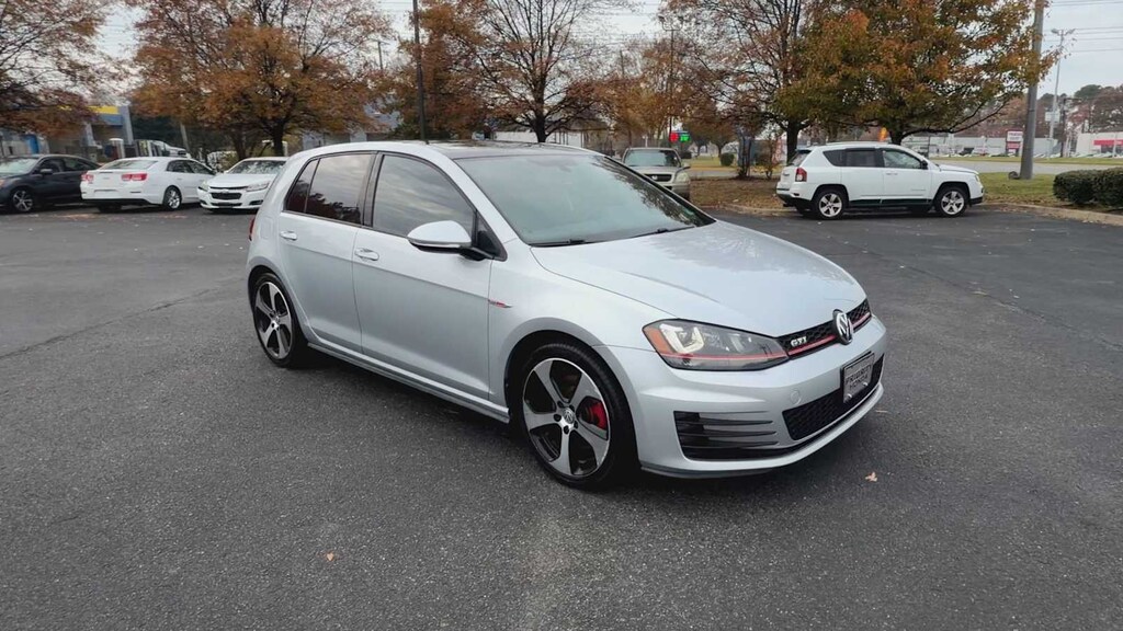 Used 2015 Volkswagen Golf GTI 2.0T SE 4-Door Hatchback