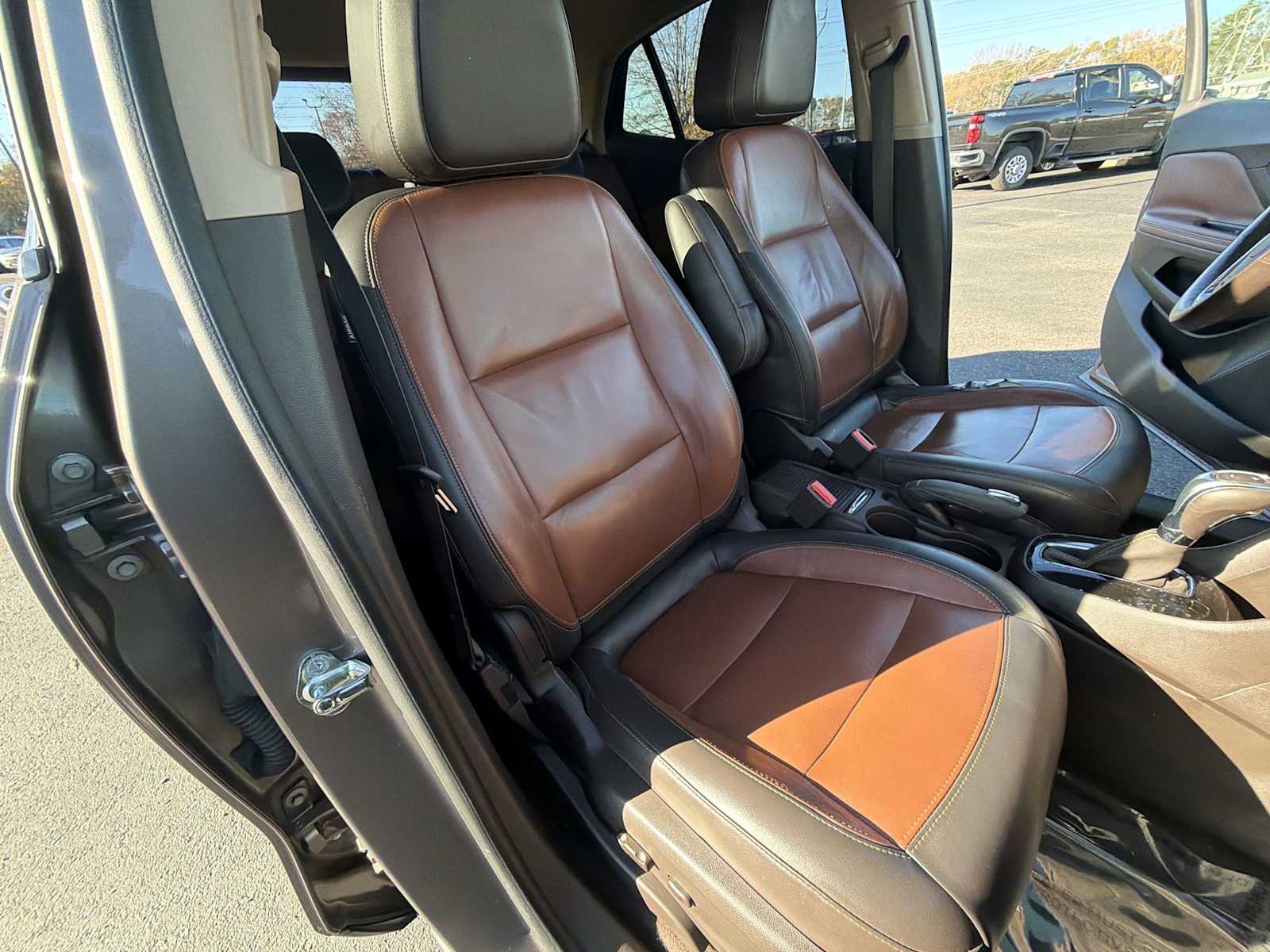 Thumbnail: 2013 Buick Encore - 27