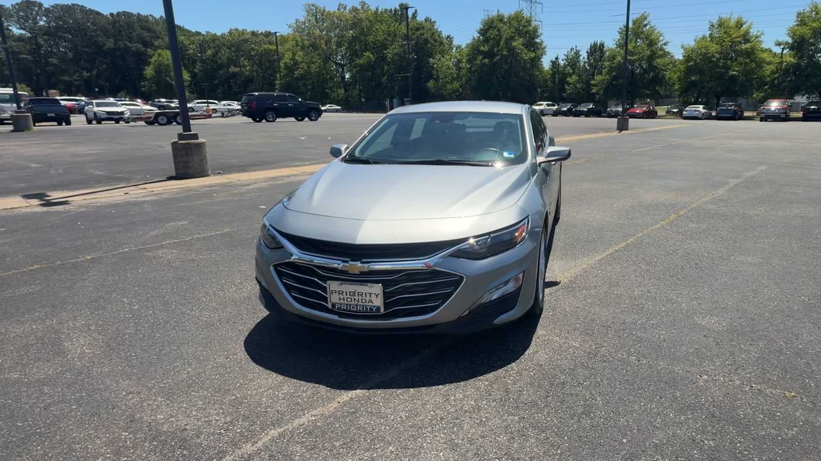Thumbnail: 2024 Chevrolet Malibu - 3